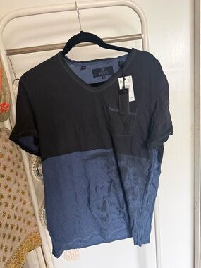 Buffalo David Bitton Black and Navy Two-Tone V-Neck Pocket Tee